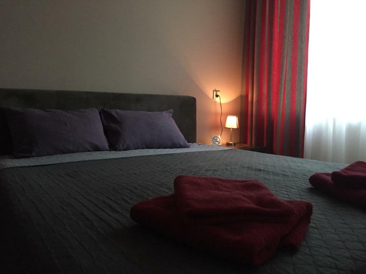 Westend Hotel Kyiv Eksteriør billede