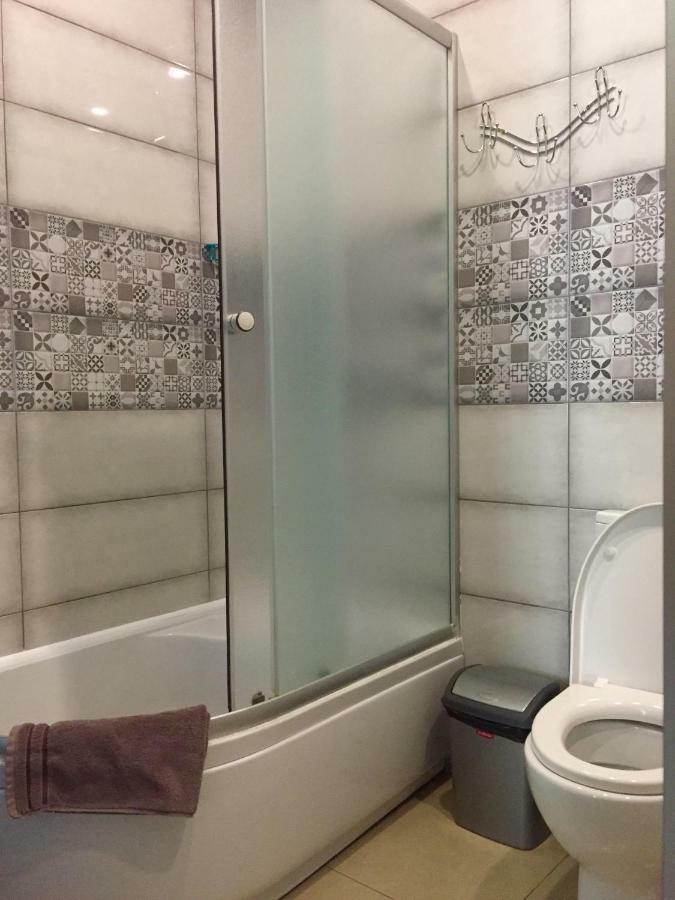 Westend Hotel Kyiv Eksteriør billede
